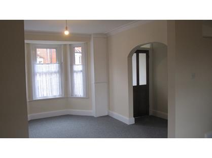 3 Bed Terraced House, Cromwell Road, BA21