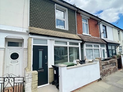 3 Bed Terraced House, Walden Road, PO2