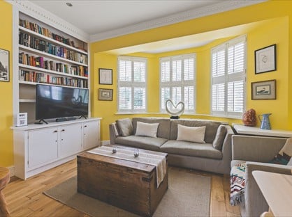 1 Bed Flat, Oxford Road North, W4