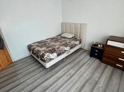 Room in a Shared House, Sunnyside Road South, N9