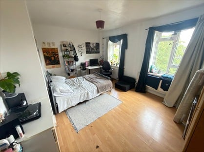 3 Bed Flat, Crowndale Court, NW1