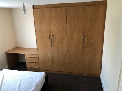 Room in a Shared House, Selan Gardens, UB4