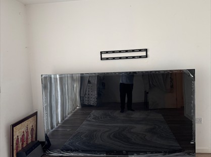 Room in a Shared House, Crosslee Road, M9