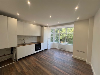 3 Bed Flat, Yardley Wood Road, B13