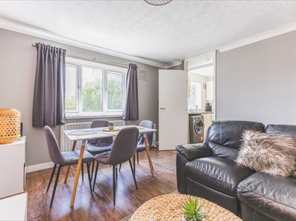 2 Bed Flat, Yiewsley, UB7