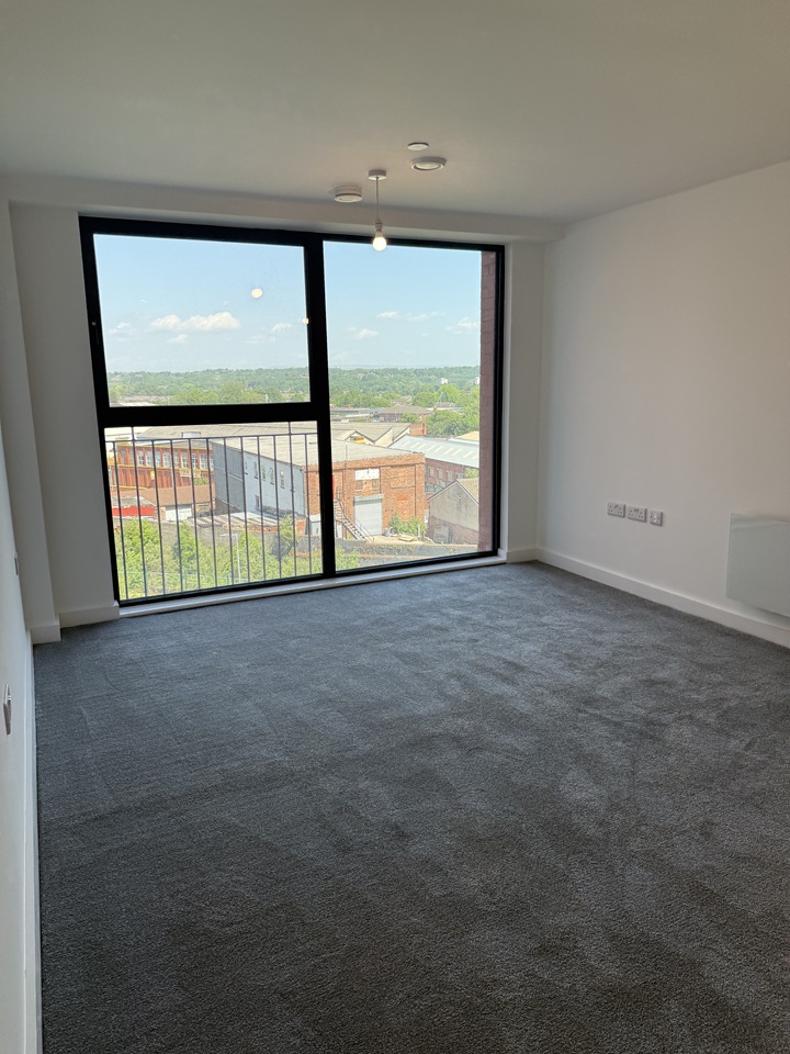 2 Bed Flat, Ford Lane, M6