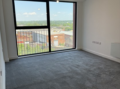 2 Bed Flat, Ford Lane, M6