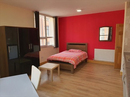 Studio Flat, Cobourg Street, M1