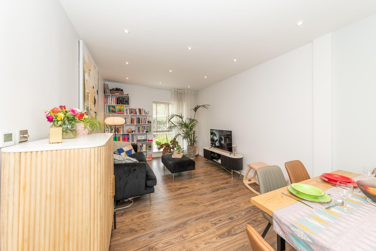 2 Bed Flat, Cadogan House, RG2