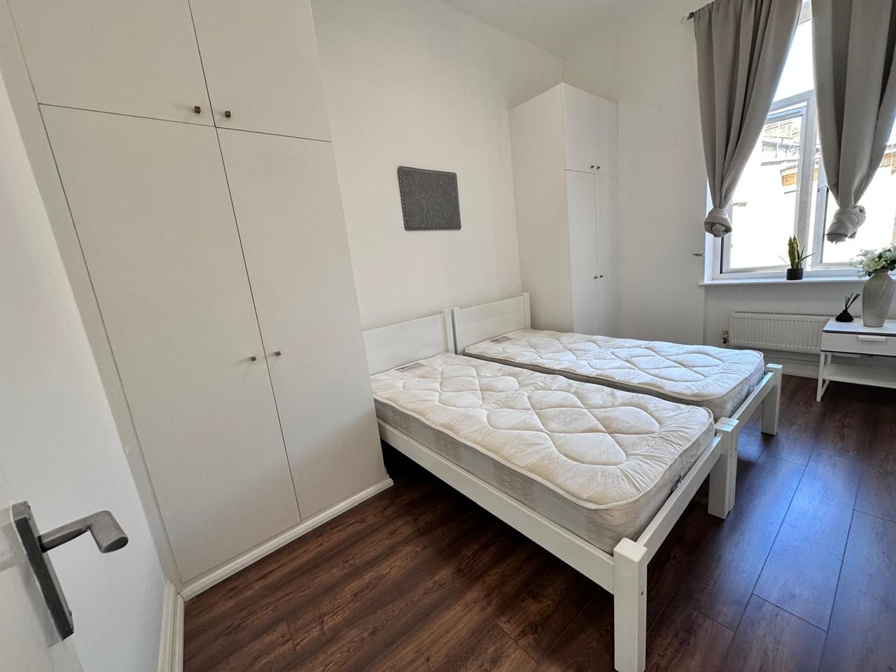 2 Bed Flat, Harrow Road, W9 photo 2