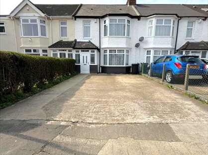 3 Bed Terraced House, Lennox Road, DA11
