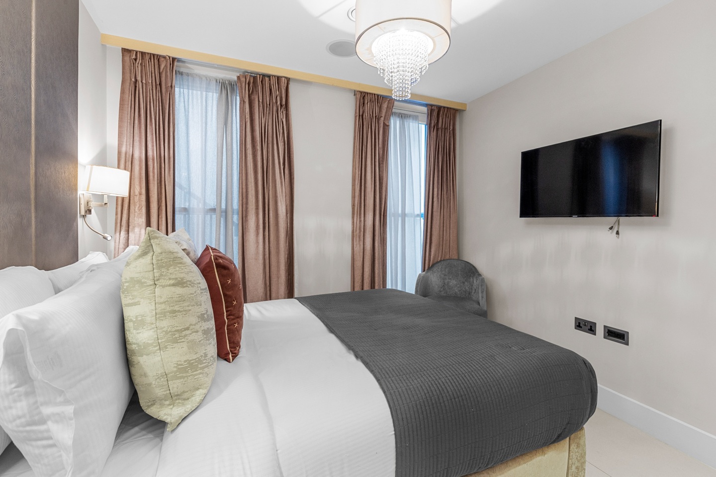 2 Bed Flat, Adiba House, W2 photo 3