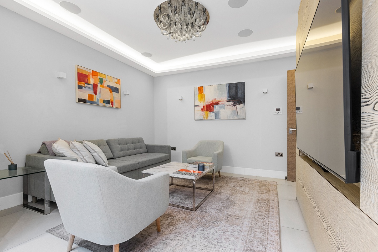 2 Bed Flat, Adiba House, W2 photo 3