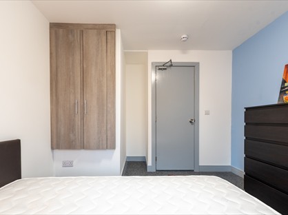 4 Bed Semi-Detached House, Sussex Road, ME15