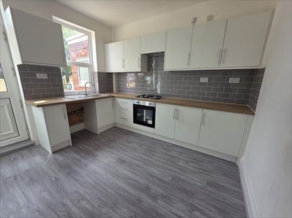 3 Bed End Terrace, Quarry St, S72