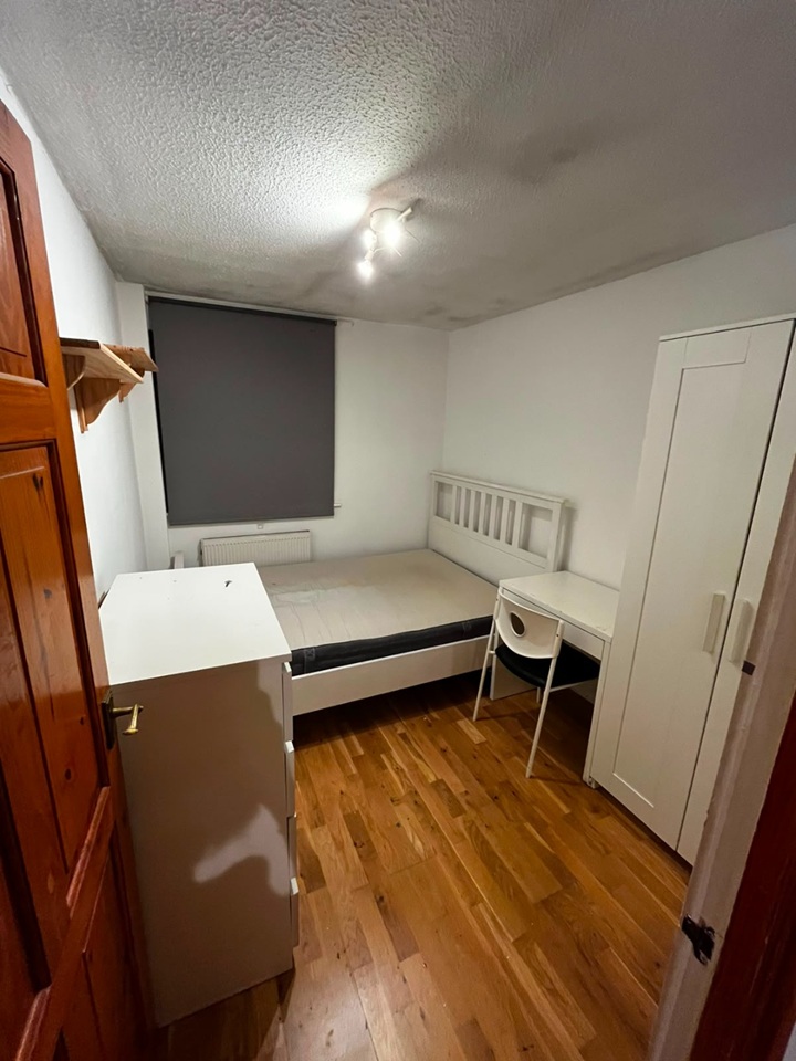 Room in a Shared House, Dunston Road, SW11