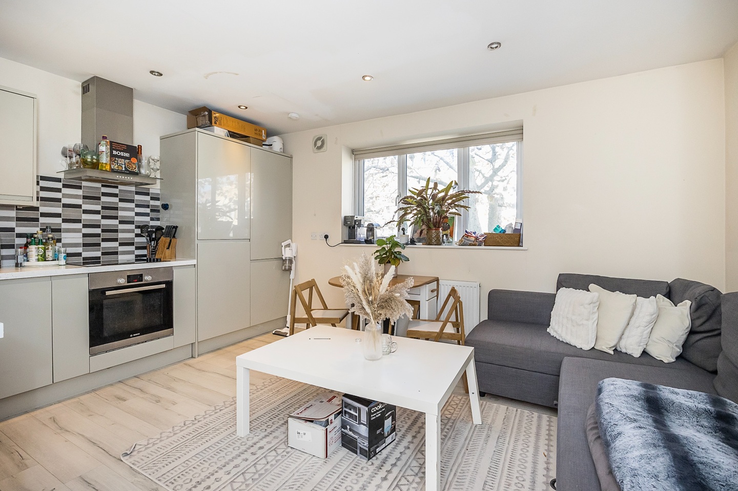 3 Bed Flat, Lower Road, SE16