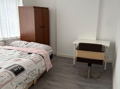 Room in a Shared House, Newville Drive, M20
