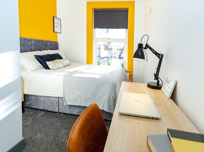 Room in a Shared House, Parrin Lane, M30