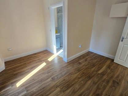Bedsit, Saxon Road, UB1