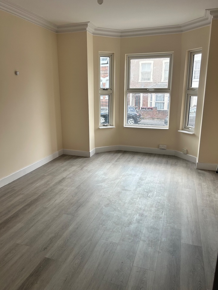 Studio Flat, Waylen Street, RG1