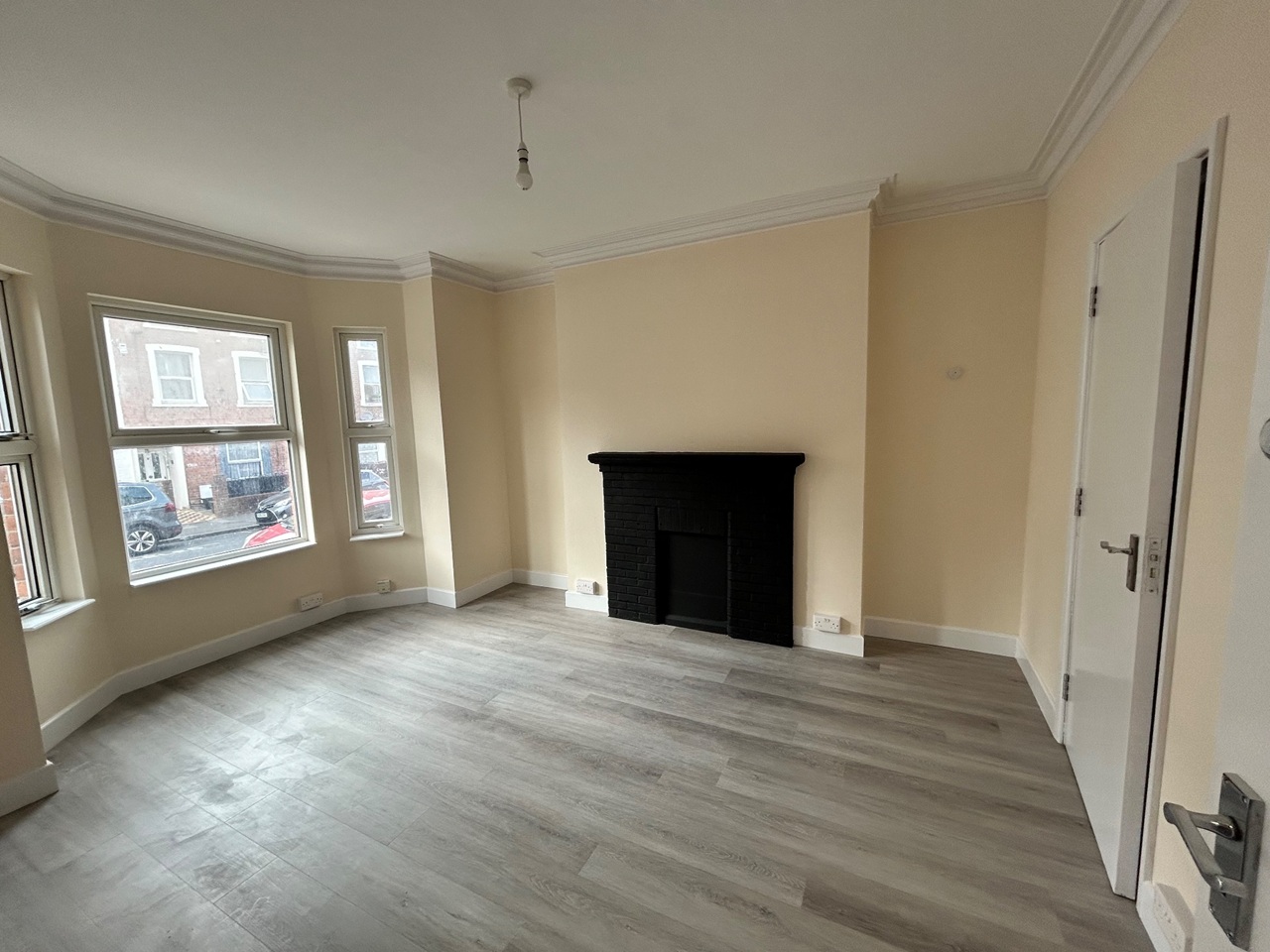 Studio Flat, Waylen Street, RG1 photo 2
