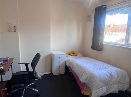Room in a Shared House, Ashford Avenue, UB4