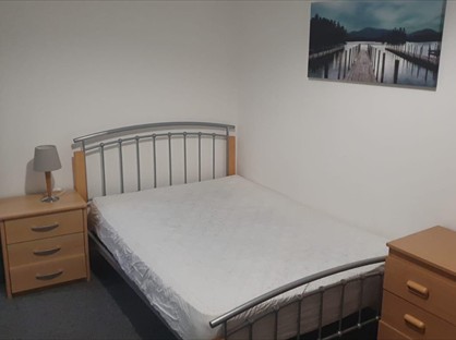 2 Bed Flat, Argyle St, G3