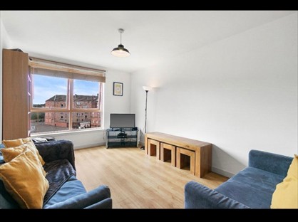 2 Bed Flat, Lymburn St, G3