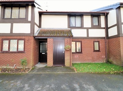 Studio Flat, Dalkeith Avenue, FY3