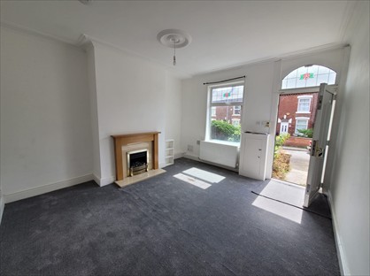 2 Bed Terraced House, Chadwick St, OL6