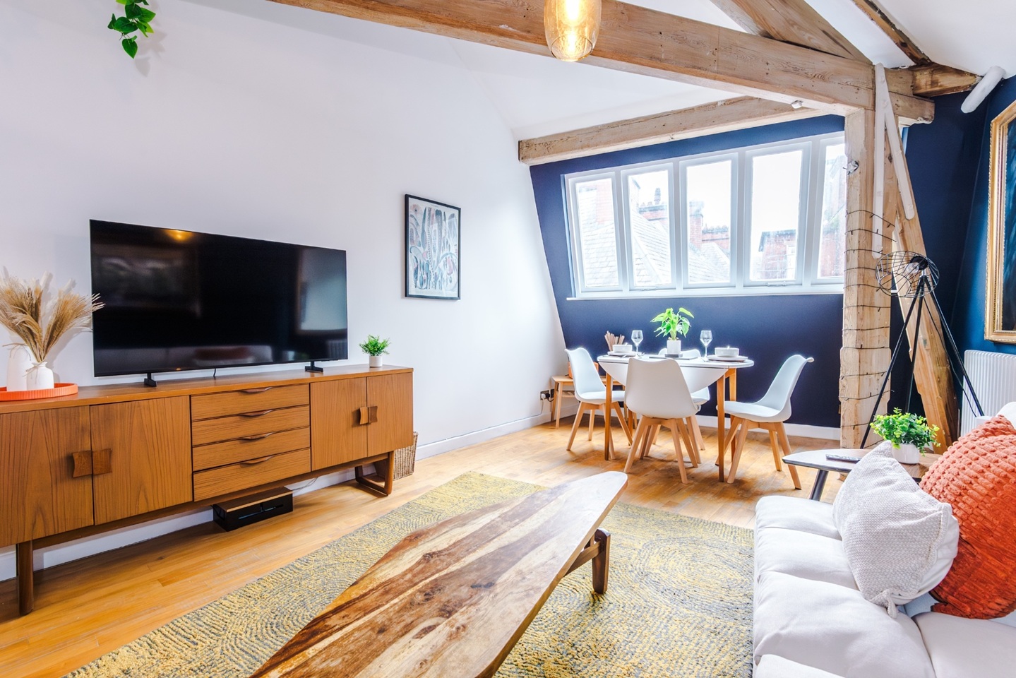 Studio Flat, Kingsley House, M1 photo 3