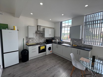 2 Bed Flat, St. Georges Road, BL1