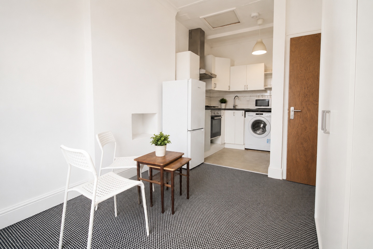 4 Bed Flat, Berriman Road, N7 photo 2