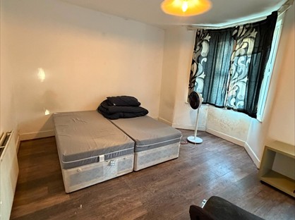 Room in a Shared House, St Winefride's Avenue, E12