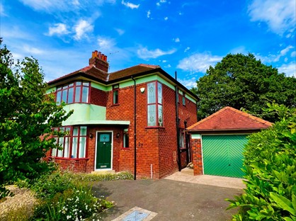 3 Bed Semi-Detached House, Eastgate, PR2