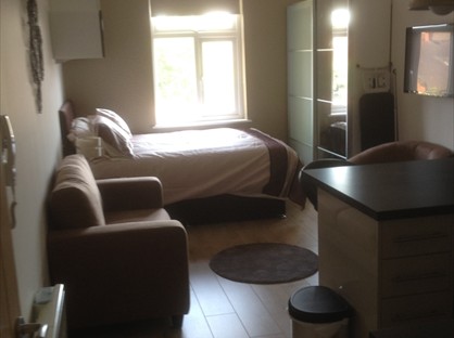 Studio Flat, Wellingborough Road, NN1
