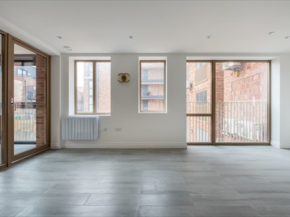 2 Bed Flat, Calleva Court, TW4