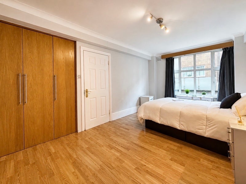 Room in a Shared Flat, Edgware Road, W2