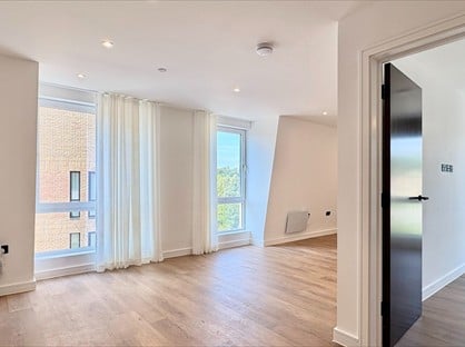 1 Bed Flat, Windsor Bridge Road, BA2