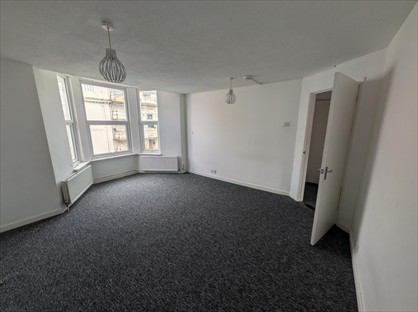 1 Bed Flat, Hill Park Crescent, PL4