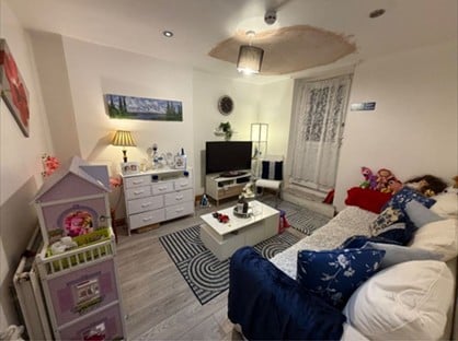 Room in a Shared Flat, The Drive, IG1