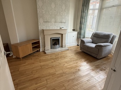 2 Bed Terraced House, Daisy St, L5