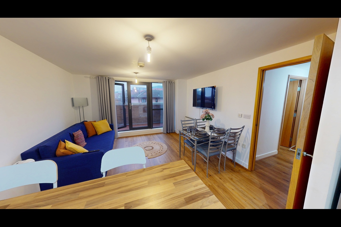 2 Bed Flat, Tradewind Square, L1 photo 4