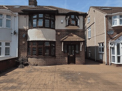 4 Bed Semi-Detached House, Shelley Crescent, TW5