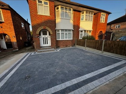 3 Bed Semi-Detached House, Methuen Road, HA8