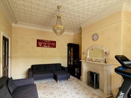 5 Bed Terraced House, Cecil Avenue, BD7