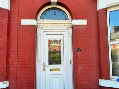 Room in a Shared House, Barlow Road, M19