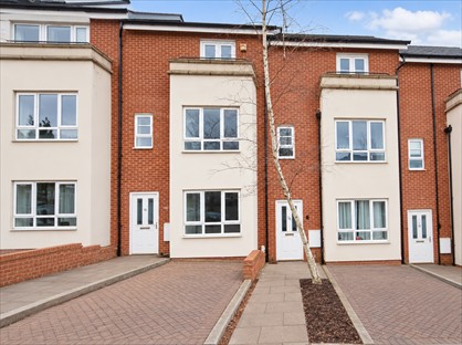 4 Bed Terraced House, City View, B23