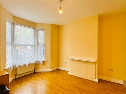 3 Bed Terraced House, Farmer Road, E10